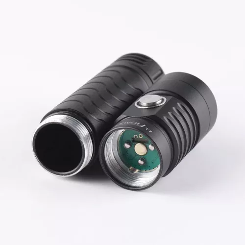 Convoy T7 14500-as zseblámpa 519A leddel, 5700K
