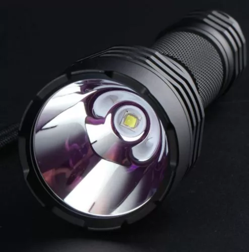 Convoy C8+ SFT40 4-standen zaklamp