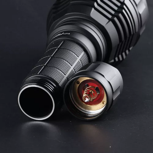 Convoy L21A zaklamp met Osram LED, bereik 1250 m