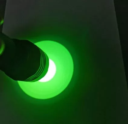 Convoy C8+ zaklamp groen licht met Osram NM1 LED, 4 standen