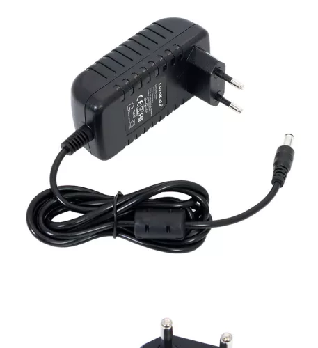 12V 3A wandlader met 5,5*2,1 mm plug