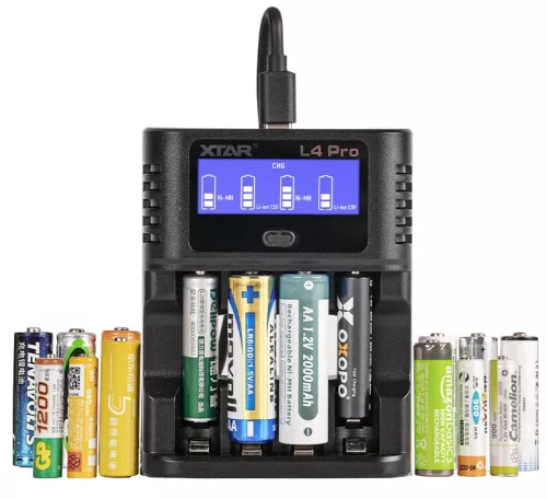 XTAR L4 Pro intelligente lader voor AA/AAA 1.2V Ni-MH en 1.5V lithiumbatterijen