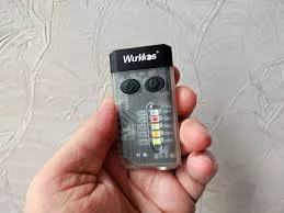 Wurkkos V10 alarm, zaklamp en UV-lamp in één