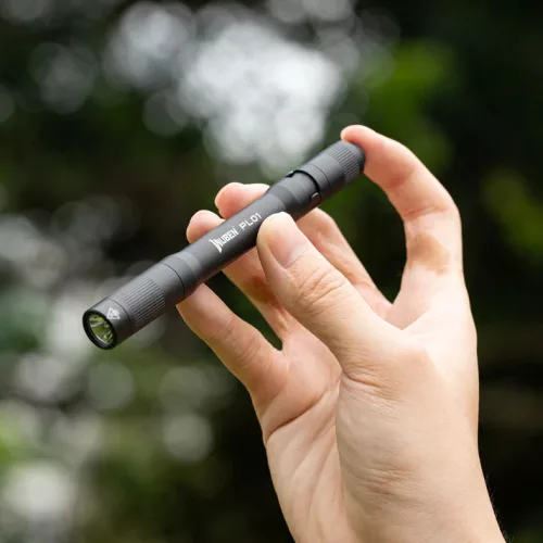 WUBEN C2 nagy fényerejű LED zseblámpa, 2000 lumenes, újratölthető, IP68 vízálló, 7 üzemmód